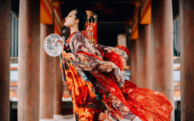 美艳古装美女 演绎古典唯美与现代摄影的极致融合