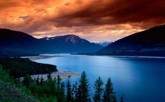 瑰丽秀奇，壮如瀚海 探寻近乎完美的湖泊风光摄影艺术